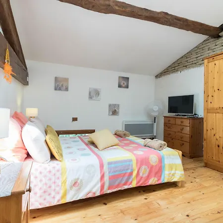 Holiday home En Pascot - 190 M2 Pour 6 Personnes - Ideal Familles Et Amis - 3 Et 2 Salles De Bain - Billard, Jardin, Barbecue Et Bibliotheque - A 10 Min De Villefranche, Nailloux Et Du Canal Du Midi